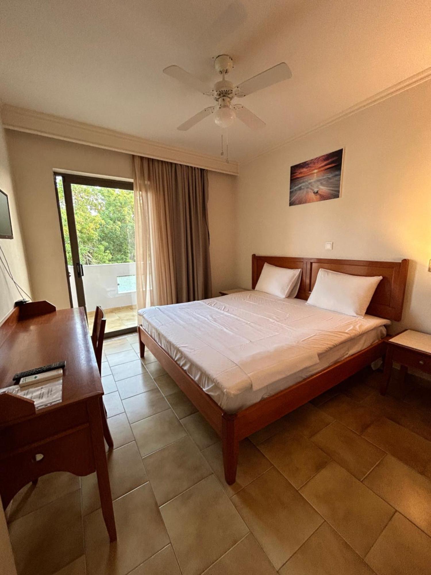 Captain Yiannis Studios & Apartments İstanköy Dış mekan fotoğraf